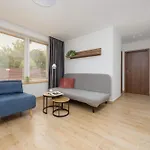 Atmospheric For 5 Peoples In By Renters *