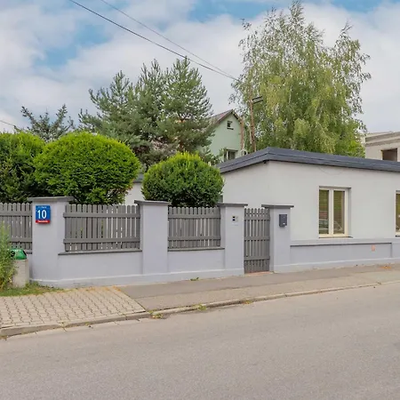 Atmospheric For 5 People In By Renters * Warszawa