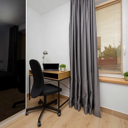 Atmospheric For 5 Peoples In By Renters *