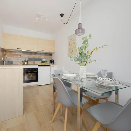 Atmospheric For 5 People In By Renters Lejlighed