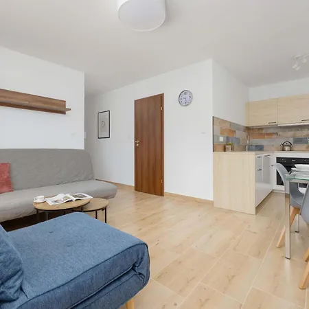 Atmospheric For 5 People In By Renters Lejlighed