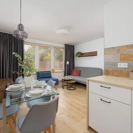 Lejlighed Atmospheric For 5 People In By Renters Warszawa